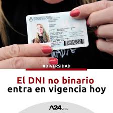 Jamaica es trans no binarie. Hrneg Mzl0icum
