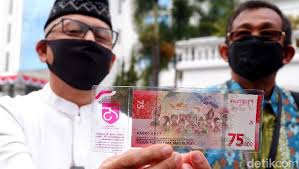 Berikut sejumlah hal yang perlu diketahui dari uang baru pecahan rp 75.000 tersebut: Sudah Tahu Siapa Yang Mendesain Uang Rp 75 000 Ini Jawabannya