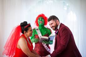 Why is beetlejuice spelled that way when later in the film, we see his name as betelgeuse? and what kind of kinkery were delia and charles getting into for lydia to think the hanging out in sheets was a part of their repertoire? A Most Strange And Unusual Beetlejuice Wedding Officiated By Miss Argentina Offbeat Bride