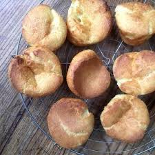 Les Popovers Refroidissent Sur Une Grille Cuisine Recette Recipe Recettes Reciptes Homemade Food Recette Cuisine Pudding Anglais