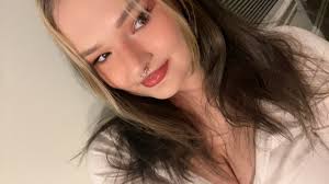 hi everyone! my name is callie, im a 24yof looking for a room to rent or  someone who is looking for a roomie! im new to the portland area and living  alone