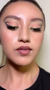 Shine 💫 #model #maquillaje #mua #glam #belleza #socialglam #fyi