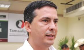 ... los legisladores tamaulipecos, afirmó el Diputado Ramiro Ramos Salinas, al recibir la donación de medicamento de parte de un ciudadano de Nuevo Laredo. - ramiro-ramos-salinas