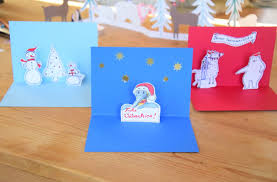 Falten sie den din a4 oder din a5 großen karton in der mitte quer, klappen ihn auf und falten ihn erneut von der anderen seite, damit der karton ordentlich gefalzt ist. Adventskalender Weihnachtskarten Mit 3d Effekt Mitmachen Stuttgarter Kindernachrichten