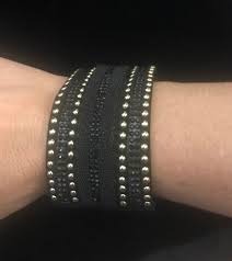 Black And Gold Wrap Bracelet Paparazzi 2 75 Paparazzi Black And Gold Wide Wrap Bracelet Paparazzi Black Gold Wide Wrap Bracelet Blazer Vintage Wrap Bracelet Bracelets Snap Bracelets