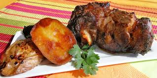 Le Plat De Cote De Boeuf Grille Au Four Halogene Tel Qu On Le Cuisine Sur La West Coast Des Usa Food Pork Meat