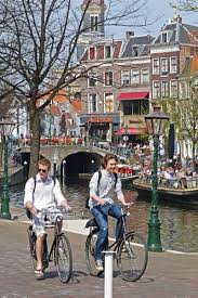La universidad está localizada en leiden, ciudad universitaria desde 8 de febrero 1575. Bienvenidos A La Universidad De Leiden Leiden University