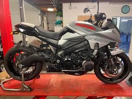 If a leaking gas valve or carb float needle cause gasoline to fill the engine crankcase and you attempt to run the bike, the fuel is then pumped through the system washing oil from vital areas such as bearings. Big Cc Racing Suzuki Katana Gsx S 1000 Stage 1 Turbo Facebook