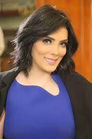 إنها كما أرسلت حورية فرغلي رسالة إلى الفنانة ياسمين صبري، تنصحها من خلالها بالتركيز. Jt Kdrz7ds1m M