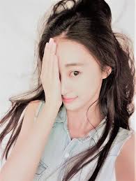 《俠探簡不知》（英語： ancient detective ），是2020年首播的中國大陸武俠 推理題材網絡劇，由劉一志監製，馬藝恆執導，於濟瑋、王燕陽、王若珊、馬澤涵、杜亞飛、王星瑋、黃日瑩等主演， 95å¾Œå®‰éœç¾Žå°'å¥³é¦¬æ¾¤æ¶µ æ¯æ—¥é ­æ¢