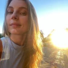 Nadia Keane 5: A Lenda de Olho-Rubro em breve em 2025 🏴‍☠️⚔️🩸