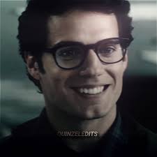 Henry Cavill: The Handsome Superman/Clark Kent
