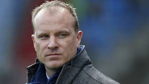 Overmars, Van der Sar sack Berkamp as Ajax coach