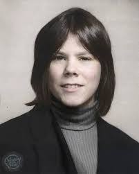 Connie Lockhart's Instagram, Twitter & Facebook