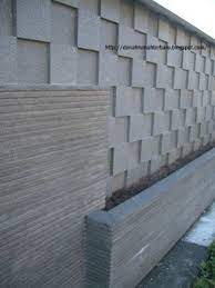 Batu alam bisa menjadi alternatif dalam pembuatan pagar. 11 Desain Pagar Tembok Minimalis Yang Tampak Estetis Di Depan Rumah Rumah123 Com