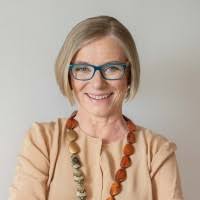 800+ Profile mit dem Suchbegriff „Karina To“