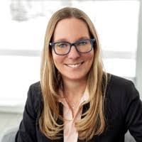 Stephanie Bent's Instagram, Twitter & Facebook