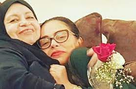 خود را فرو مگذار و دلگرم باش تا در حال رقص و چرخش به سراپرده خورشيد برسي. Ø´Ø±ÙŠÙ‡Ø§Ù† Ø¬ÙŠÙ‡Ø§Ù† Ø®ÙˆØ±Ø´ÙŠØ¯ Ù‡ÙŠ Ø£Ù…ÙŠ ÙÙ†