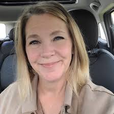 Ashley Heise's Instagram, Twitter & Facebook