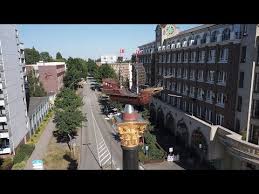 Mapei hat einen beitrag zum projekt störtebeker haus (hamburg) geleistet. Hamburg Suderstrasse Stortebeker Denkmal Und Haus Youtube