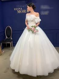Taking a look at her other answers regarding marriage and boyfriend, she revealed that she has been busy planning her wedding since the beginning of this. Pin By Nessa Kim On Jiwoon Wedding Dresses Bride Dress Dresses