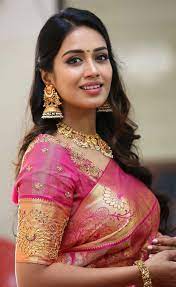 She often tries traditional looks or outfits, and her saree looks are often among the most favorite and trending ones. Pin On Saree Models