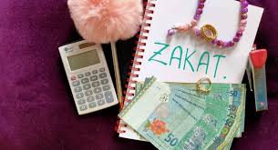 Zakat bermaksud mengeluarkan harta tertentu dengan kadar yang telah ditetapkan. Tingginya Ego Kita Banyak Bersedekah Tapi Kurang Bayar Zakat Kashoorga