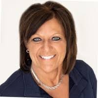 Brenda Manke's Instagram, Twitter & Facebook