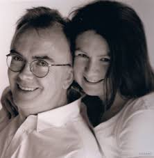 Norman and lyn lear have three children together. About Us Hmhmmmmm Limited