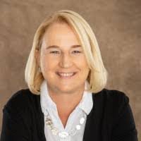 Kim Lavigne's Instagram, Twitter & Facebook