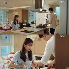 Ramyun Atau Ramen Instan Sering Banget Nih Muncul Dalam Drama Korea Sederetan Adegan Manis Romantis Descendants Of The Sun Dra Drama Korea Drama Romantis