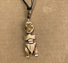 Symbolisme du collier pendentif