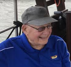 Vienna Beef co-owner James Eisenberg, who loved his hot dogs and Chicago  sausage company, dead at 92