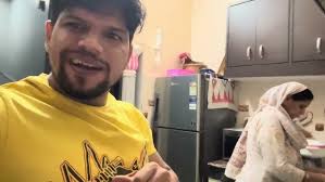 Maa s badkar koi ni hai