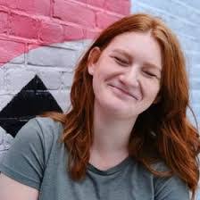 Anne Loes's Instagram, Twitter & Facebook