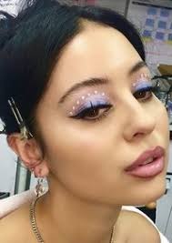 Elle Morris-Benedict (ellemorrisbenedict)