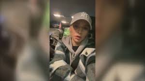 Reporterin jana wosnitza berichtet, wie chaotisch die spontane rückreise nach deutschland gelaufen ist. Darts Wm Jana Wosnitza Berichtet Uber Abreise Des Sport1 Teams Aus London