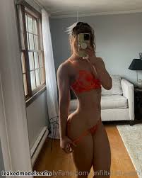 scoliosis.soph Photo Nude Leaks OnlyFans 8 - Modèles Leakées