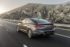 2019 hyundai elantra limited specs. 2019 Hyundai Elantra Gets A Bold New Facelift And Updated Technology Carscoops
