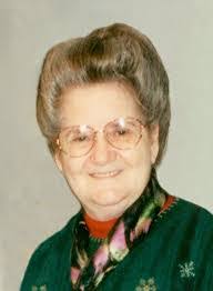 Nell Cantrell's Instagram, Twitter & Facebook