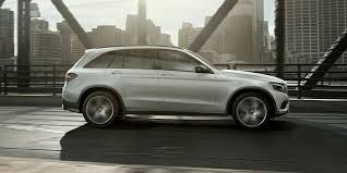 Explore Glc Class Luxury Suv Design Performance And Technology Features See Models And Pricing As Well As Photos And Vid Suv Best Midsize Suv Suv Comparison