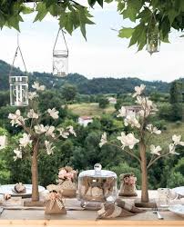 Grazie al giardino incantato, potrete predisporre l'allestimento floreale per il vostro matrimonio con le armonie ed i contrasti cromatici più adatti alla. Allestimento Matrimonio Decorazioni Addobbi E Altro Mobilia Store