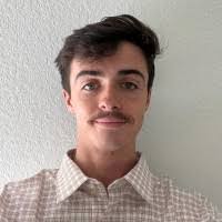 Drew Gomez's Instagram, Twitter & Facebook