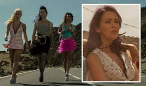 Spoilers for 'sky rojo' season 2. Money Heist Creator Alex Pina Only Wanted One Actress For Coral Role In Sky Rojo Tv Radio Showbiz Tv Express Co Uk