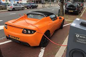 Elon musk's car company and gm, among other auto companies, want much. Tesla S Advice On Extending Lithium Ion Life News About Energy Storage Batteries Climate Change And The Environment