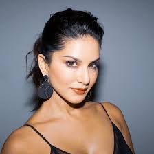 Pin On Sunny Leone