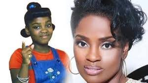 Danielle Worth's Instagram, Twitter & Facebook