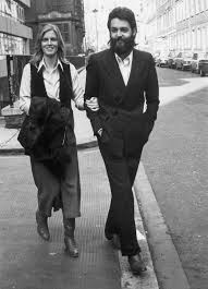 15 Nostalgic Hollywood Couples To Dress As For Halloween Hollywood Couples Linda Mccartney Paul And Linda Mccartney