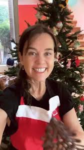 Lo prometido es deuda, acá los arbolitos para decorar postres y aproveche  hacer otras decoraciones de chocolate., 1. Deben usar chocolate de  cobertura, para que sea fácil y rápido de hacer estas ...