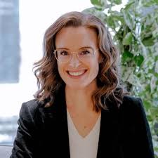 A couple years ago, Jackie and I set out to reframe the messaging behind  diamond jewelry, and Petite Frites was born. We celebrate life's vow-free  achievements- the job quitters, egg freezers… |